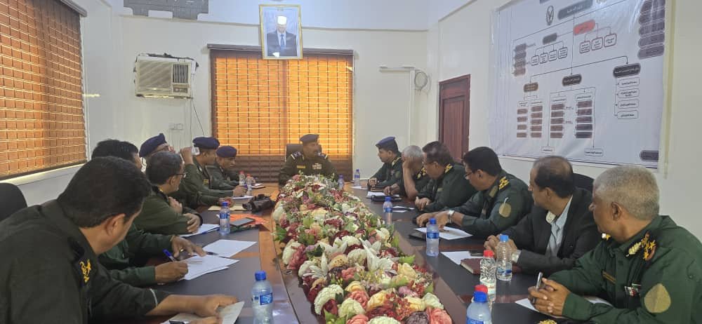 وكيل وزارة الداخلية اللواء عاطف يترأس اجتماعًا لتدشين عام 2026م ومناقشة تنظيم العمل المالي والإداري Image
