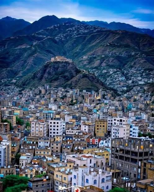 إصابة طفل برصاص قناص لمليشيا الحوثي الارهابية بتعز Image