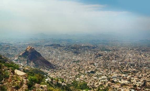 إلقاؤ القبض على متهم بتعاطي وترويج الحبوب المخدرة بتعز Image