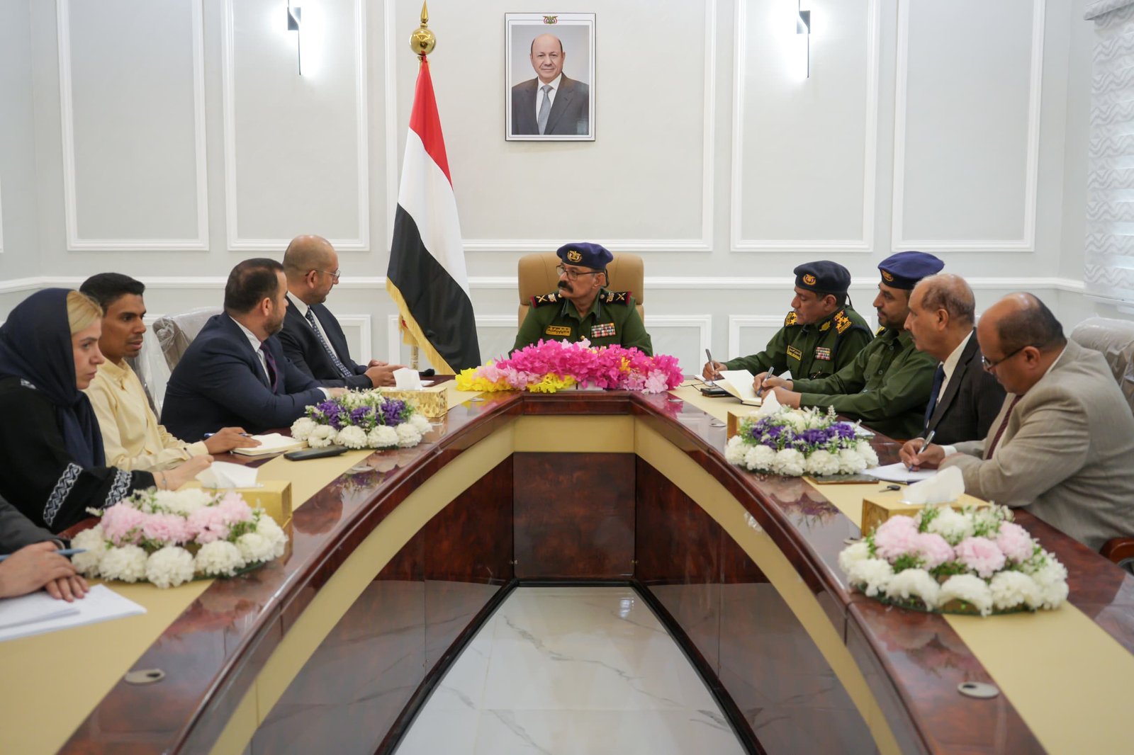 وكيل وزارة الداخلية يناقش مع وفد المنظمة الدولية للهجرة تعزيز التعاون في مجال الهجرة Image