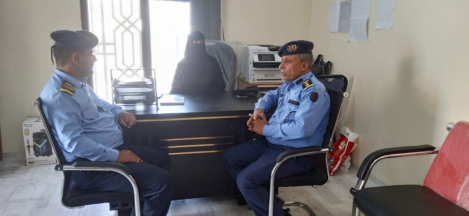 شرطة السير ومدارس أحفاد عمر بتعز تبحثان التحضيرات لأسبوع المرور العربي 2026م Image