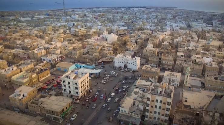 أمن الشحر يضبط عصابة سرقات ويواصل حملاته ضد مطلقي الأعيرة النارية في المناسبات Image