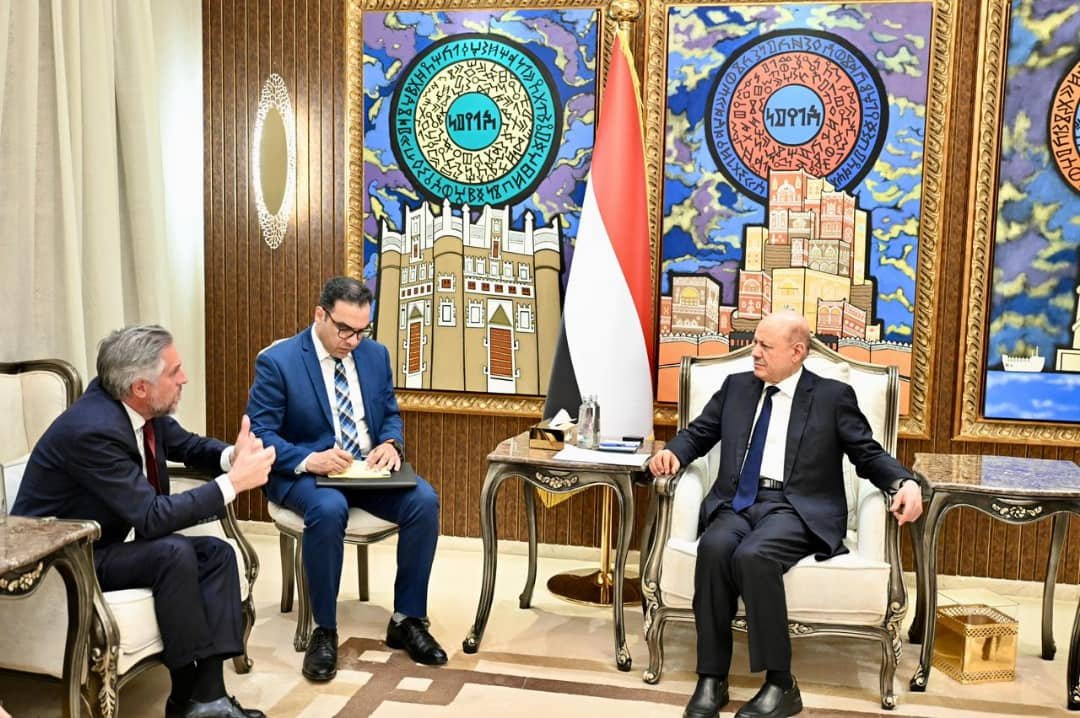 رئيس مجلس القيادة: لا سلام مستدام دون نزع سلاح المليشيات Image
