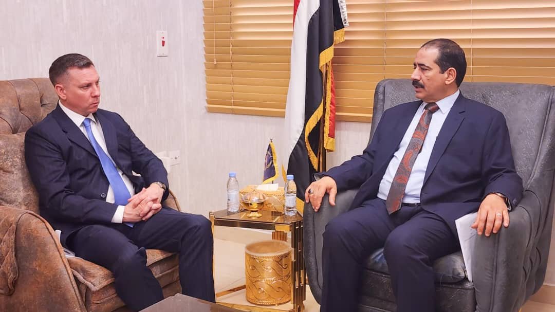 وزير الداخلية يبحث مع  الملحق الأمني بالسفارة الأمريكية تعزيز التعاون الأمني ومكافحة الإرهاب Image
