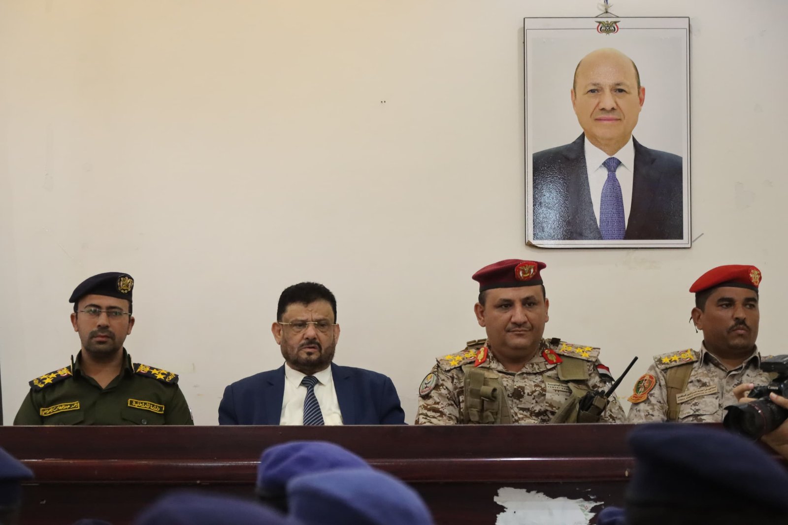 القيادات الامنية والعسكرية لمحافظة ريمة تعلن تأييدها لقرارات واجراءات مجلس القيادة الرئاسي لمواجهة تصعيد مليشيا الحوثي  Image