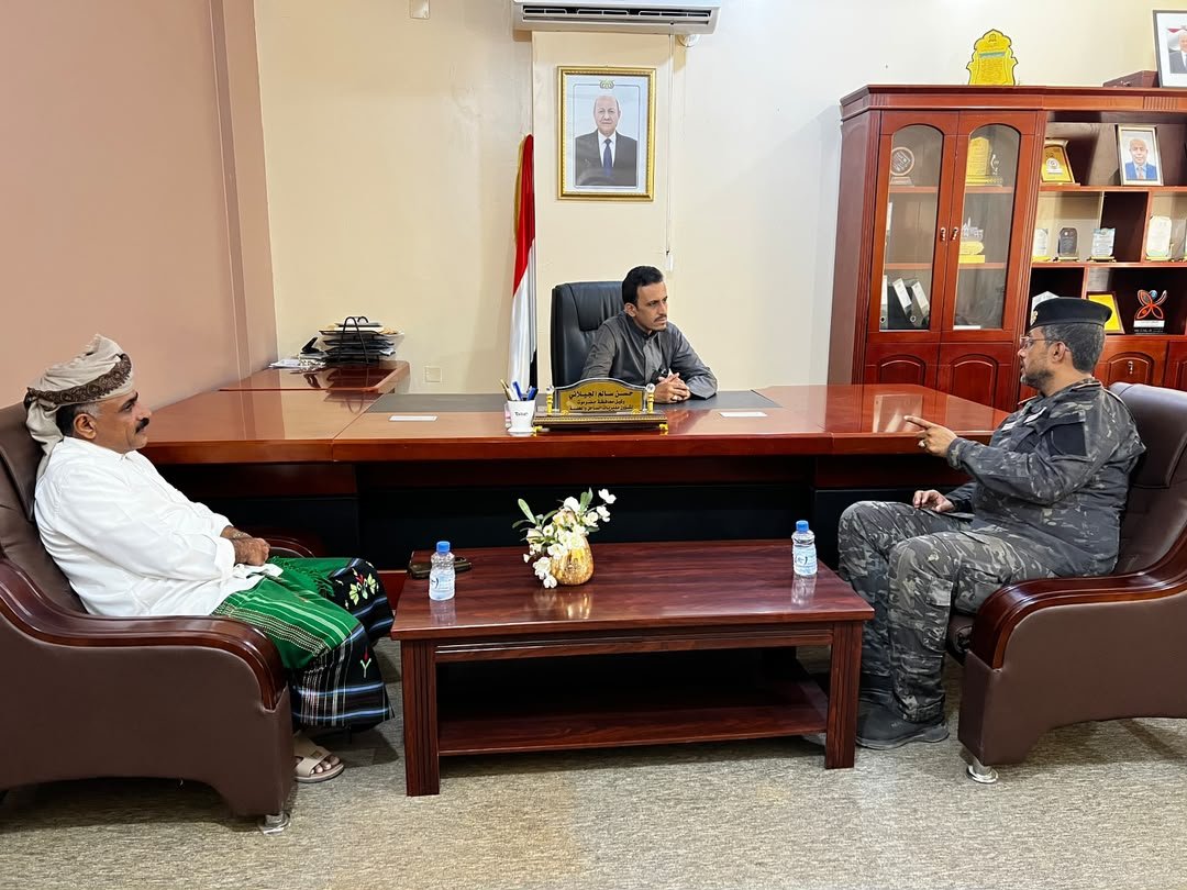 وكيل حضرموت الجيلاني يشيد بالجهود التي يبذلها رجال مكافحة المخدرات Image