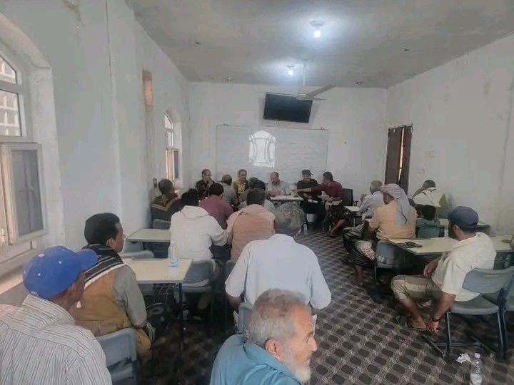 إجتمـاع أمنـي موسـع لضبـط الأمـن وتعزيـز الإستقـرار بمديريـة قعطبة Image
