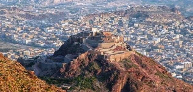إصابة 8 مدنيين بينهم أطفال ونساء في اعتداءات مليشيا الحوثي على مناطق سكنية بتعز Image